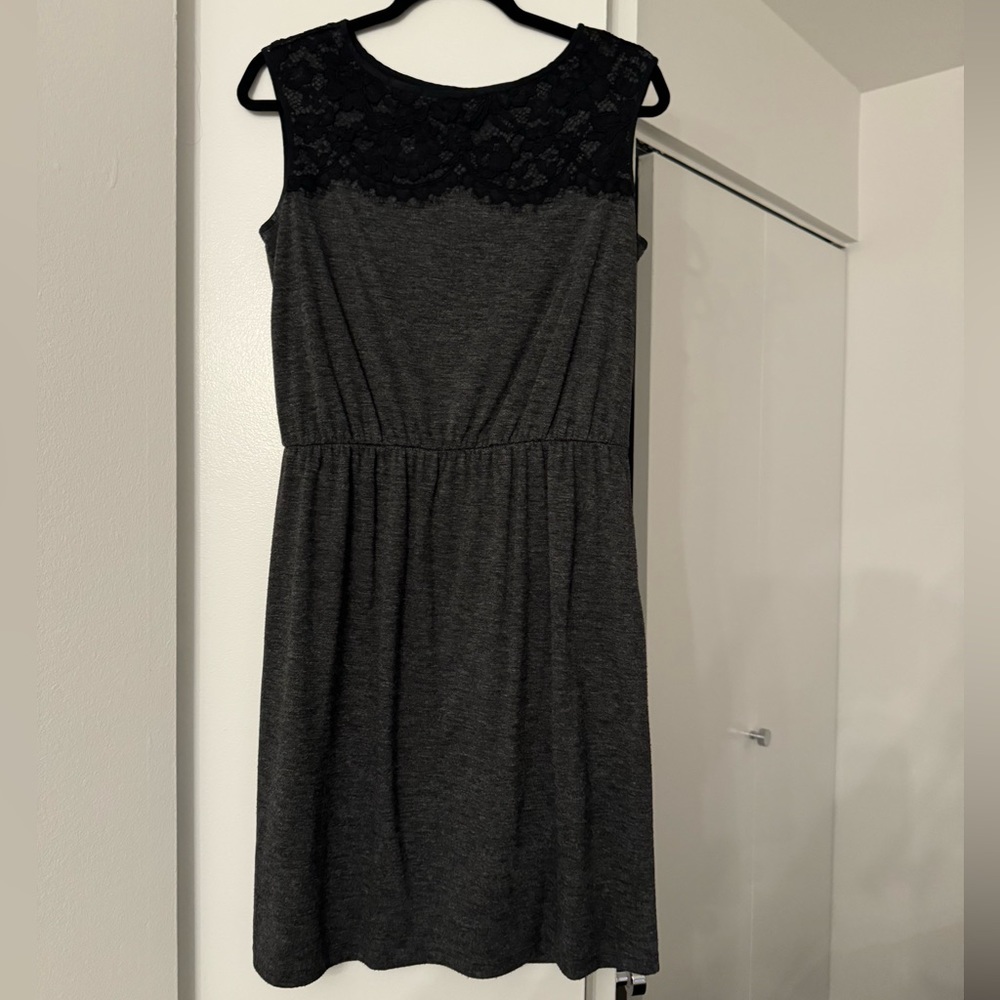 Grey Midi Loft dress with lace details